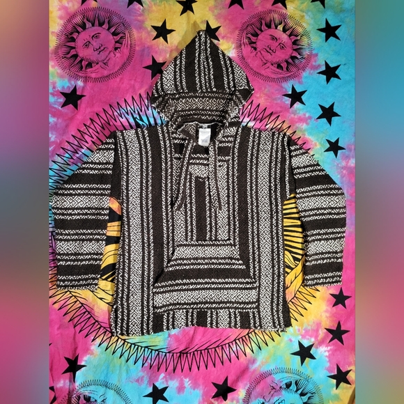 Outdoors Oland - Patterned Hippie Hoodie - Picture 3 of 4